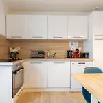 Appartement Avec 3 Et Jardin *