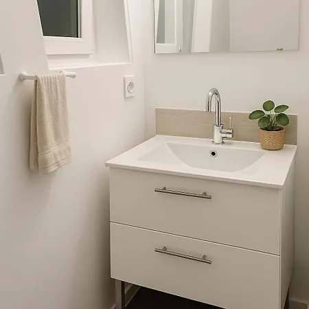 Apartment Avec 3 Et Jardin