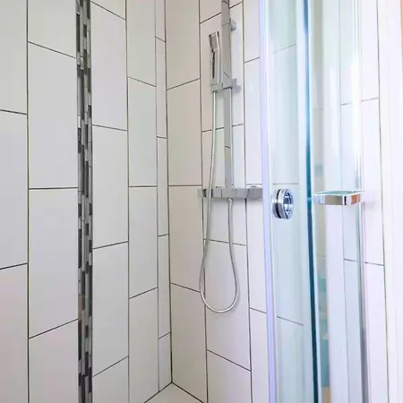 3 Avec Tv Connectees Et Jardin